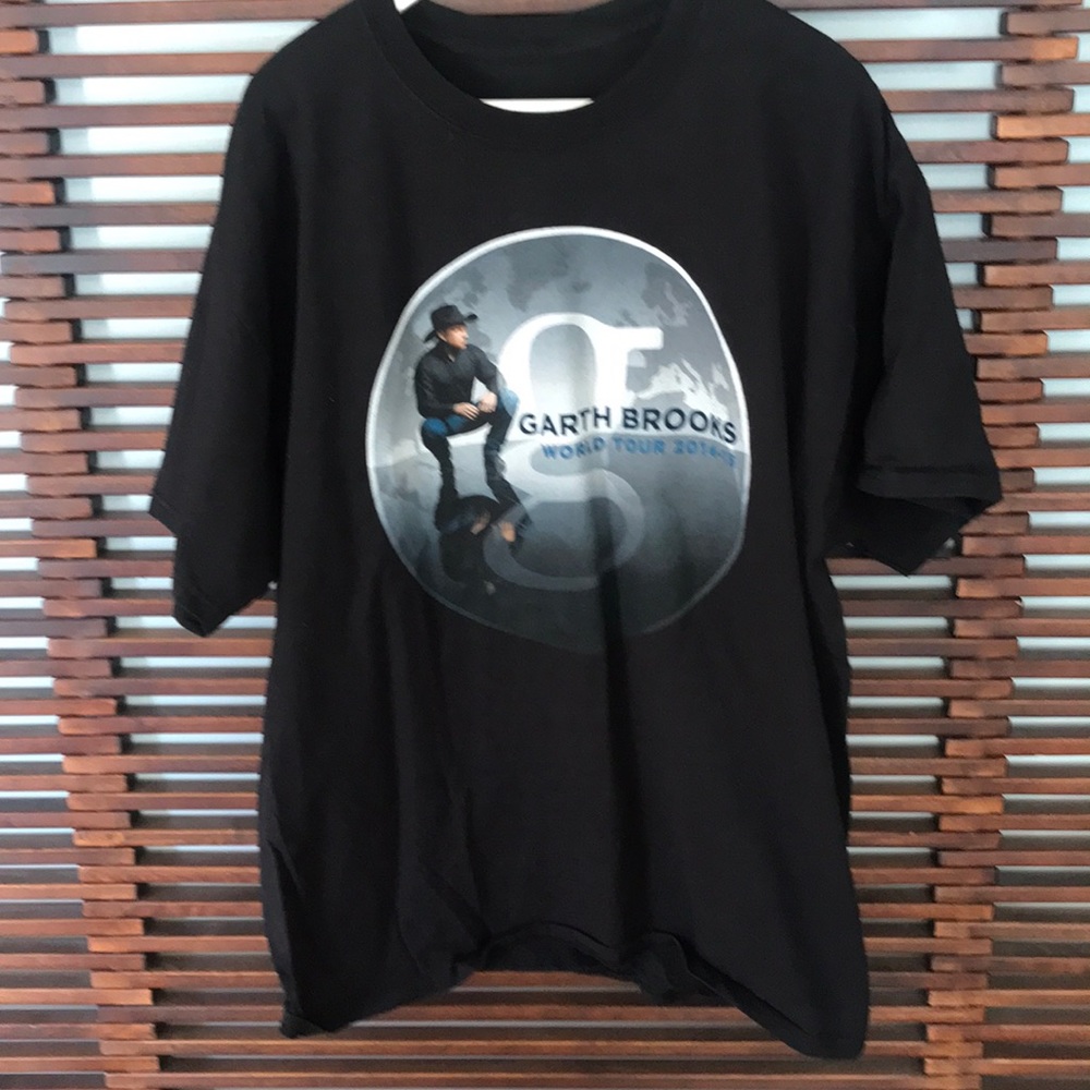 Garth Brooks concert tee